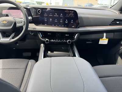 2025 Chevrolet Suburban, $66385.0. Photo 2