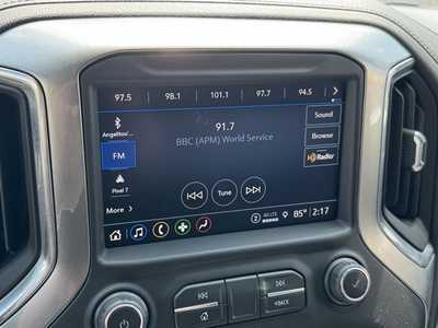 2021 Chevrolet 1500 Crew Cab, $39995. Photo 3