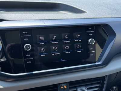 2023 Volkswagen Taos, $24998. Photo 3