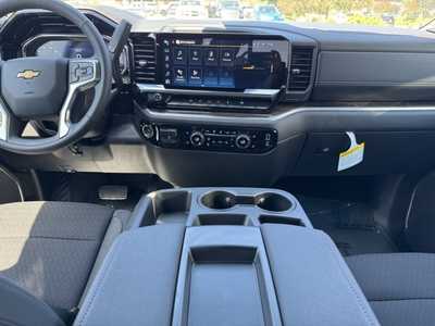 2025 Chevrolet 1500 Crew Cab, $56150.0. Photo 2