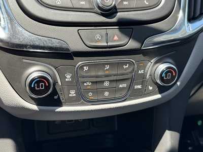 2023 Chevrolet Equinox, $23699. Photo 9