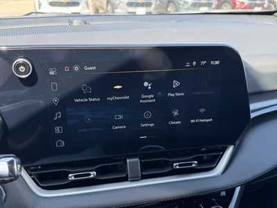 2026 Chevrolet Equinox, $33045.0. Photo 3