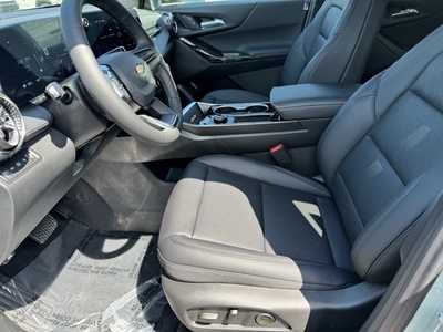 2026 Chevrolet Equinox, $33045.0. Photo 5