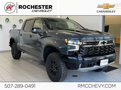 2025 Chevrolet 1500 Crew Cab, $70175.0. Photo 1