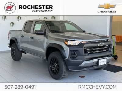2025 Chevrolet Colorado Crew Cab, $43495.0. Photo 1