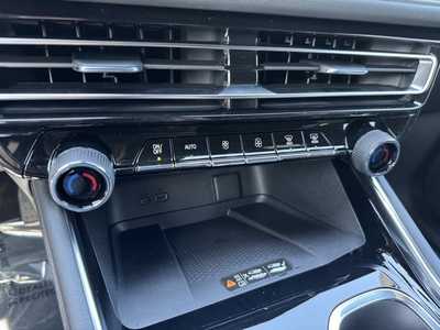 2025 Chevrolet Traverse, $42599.0. Photo 10
