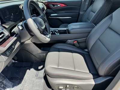 2025 Chevrolet Traverse, $49795.0. Photo 5