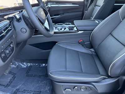2025 Cadillac Escalade, $107215.0. Photo 5