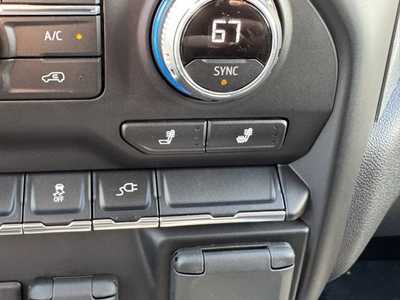 2020 Chevrolet 1500 Crew Cab, $29999. Photo 11