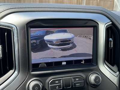 2020 Chevrolet 1500 Crew Cab, $29999. Photo 4