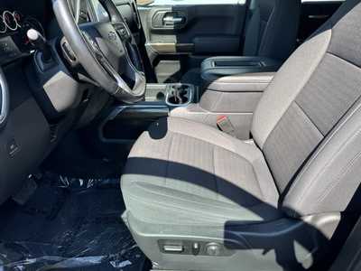2020 Chevrolet 1500 Crew Cab, $29999. Photo 5