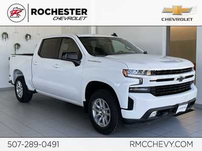 2020 Chevrolet 1500 Crew Cab, $29999. Photo 1