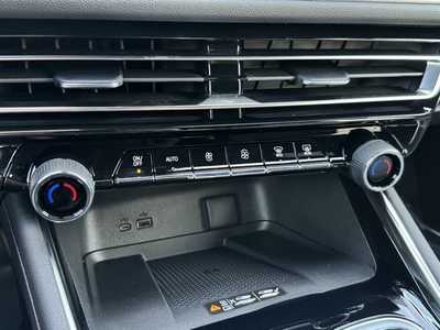 2025 Chevrolet Traverse, $44999.0. Photo 11