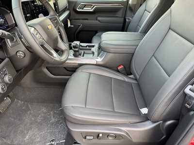 2025 Chevrolet 1500 Crew Cab, $62625.0. Photo 5