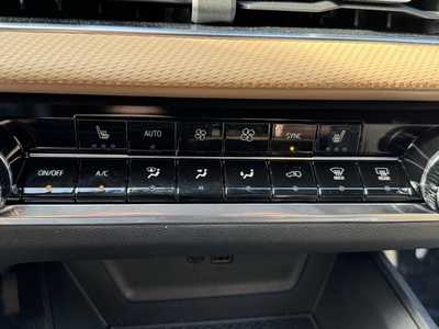 2025 Chevrolet Equinox, $31999. Photo 10