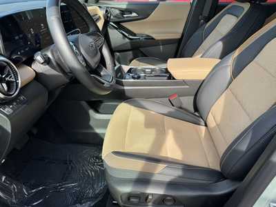 2025 Chevrolet Equinox, $31999. Photo 5