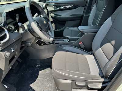 2026 Chevrolet TrailBlazer, $27185.0. Photo 5