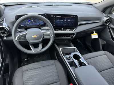 2026 Chevrolet Equinox, $30995. Photo 8