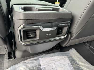 2026 Chevrolet 1500 Crew Cab, $60840.0. Photo 7