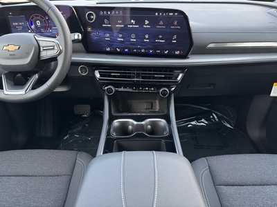2026 Chevrolet Traverse, $46415.0. Photo 2