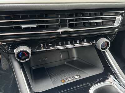 2026 Chevrolet Traverse, $46415.0. Photo 11