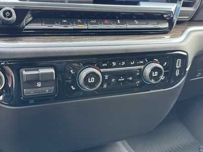 2026 Chevrolet 1500 Crew Cab, $54120.0. Photo 11