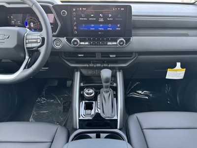 2026 Chevrolet Colorado Crew Cab, $44890.0. Photo 2