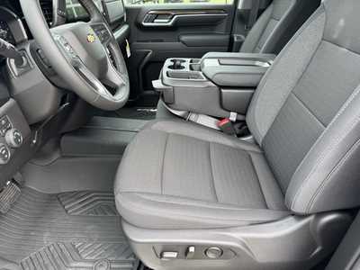 2026 Chevrolet 1500 Crew Cab, $56520.0. Photo 5