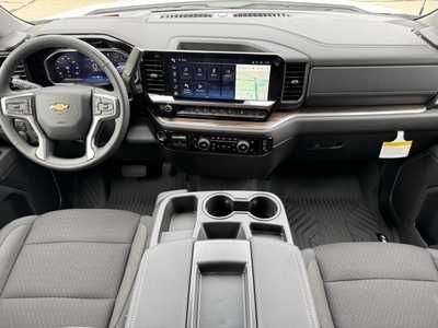 2026 Chevrolet 1500 Crew Cab, $56520.0. Photo 9