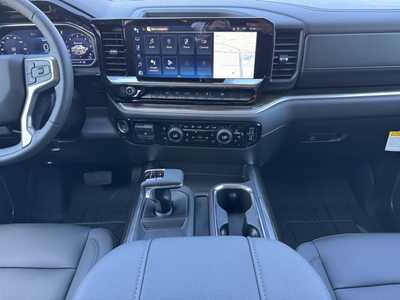 2025 Chevrolet 1500 Crew Cab, $62135.0. Photo 2