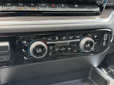 2025 Chevrolet 1500 Crew Cab, $62525.0. Photo 11