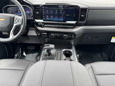 2025 Chevrolet 1500 Crew Cab, $62525.0. Photo 2