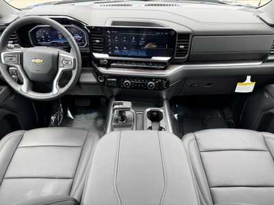 2025 Chevrolet 1500 Crew Cab, $62525.0. Photo 9