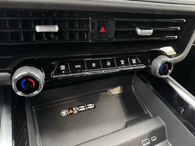 2025 Chevrolet Suburban, $73920.0. Photo 11