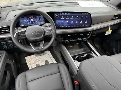2025 Chevrolet Suburban, $73920.0. Photo 9