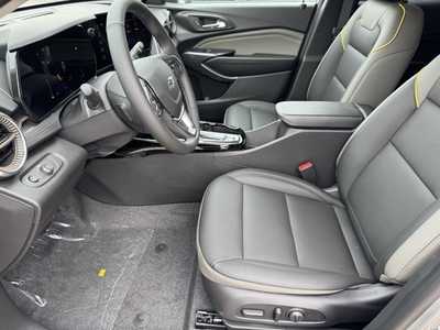 2025 Chevrolet Trax, $25895.0. Photo 5