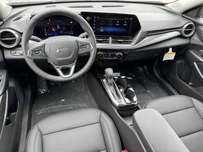 2025 Chevrolet Trax, $25895.0. Photo 7