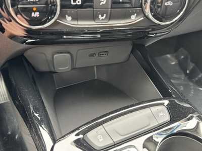 2025 Chevrolet Trax, $25895.0. Photo 9