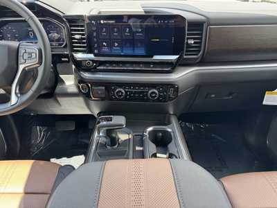 2025 Chevrolet 1500 Crew Cab, $66385.0. Photo 2