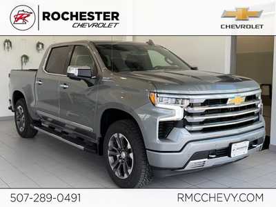 2025 Chevrolet 1500 Crew Cab, $66385.0. Photo 1