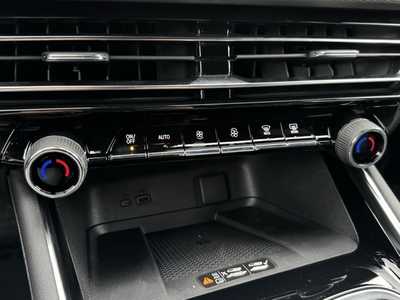2025 Chevrolet Traverse, $46555.0. Photo 10