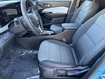 2025 Chevrolet Trax, $25880.0. Photo 5