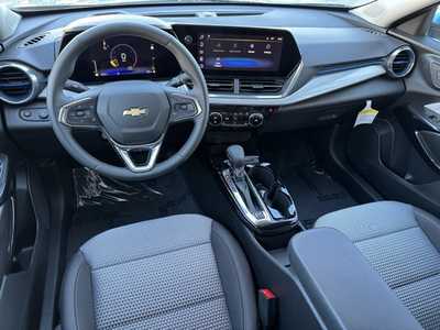 2025 Chevrolet Trax, $25880.0. Photo 8