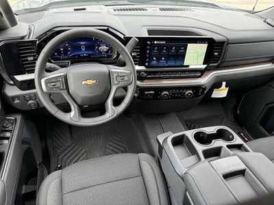 2025 Chevrolet 1500 Crew Cab, $55615.0. Photo 8