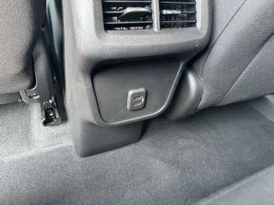 2023 Chevrolet Equinox, $22999. Photo 7
