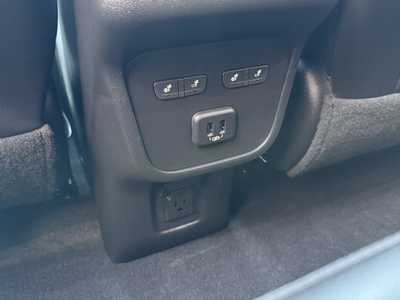 2023 Chevrolet Equinox, $26985. Photo 7