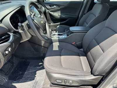2023 Chevrolet Malibu, $19199. Photo 5