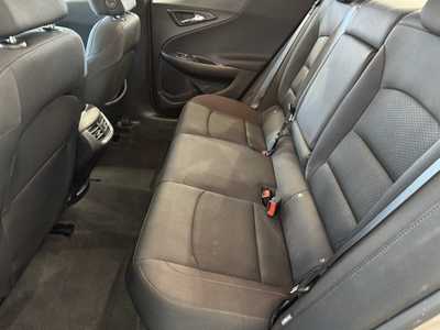 2023 Chevrolet Malibu, $18670. Photo 7