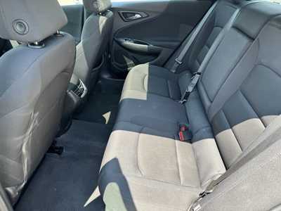 2023 Chevrolet Malibu, $18875. Photo 7