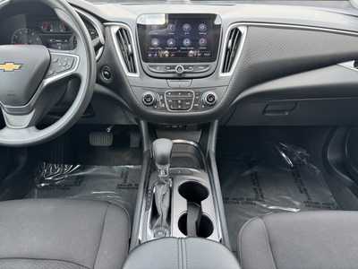 2023 Chevrolet Malibu, $18499. Photo 2